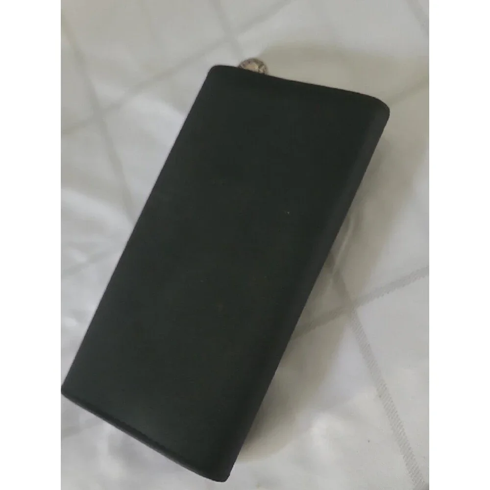 Womens Classic Black Wallet with Front Zip and Zodiac Charm